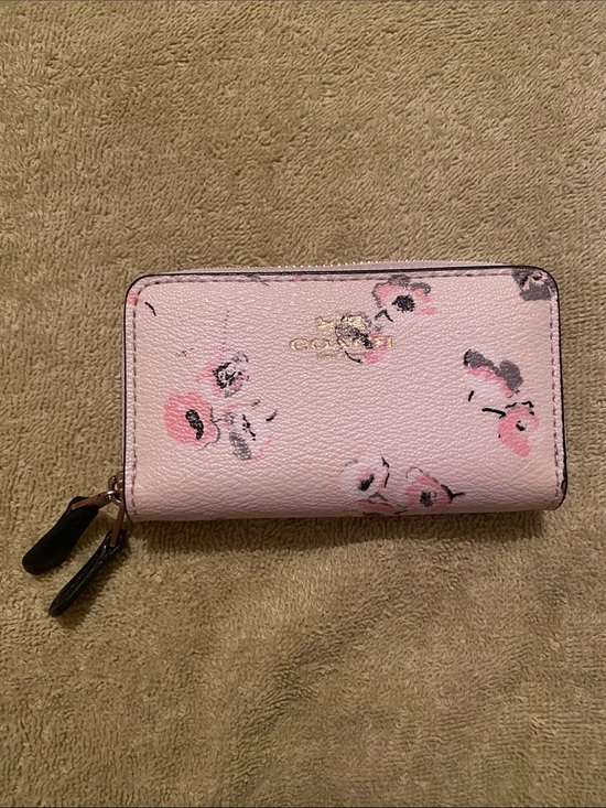 Coach Handbags - Coach Floral Zip Around Wallet